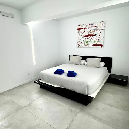 The White House Casa de Férias Vecindario (Gran Canaria)