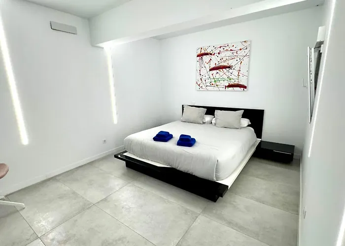 The White House Tatil Evi Vecindario (Gran Canaria)
