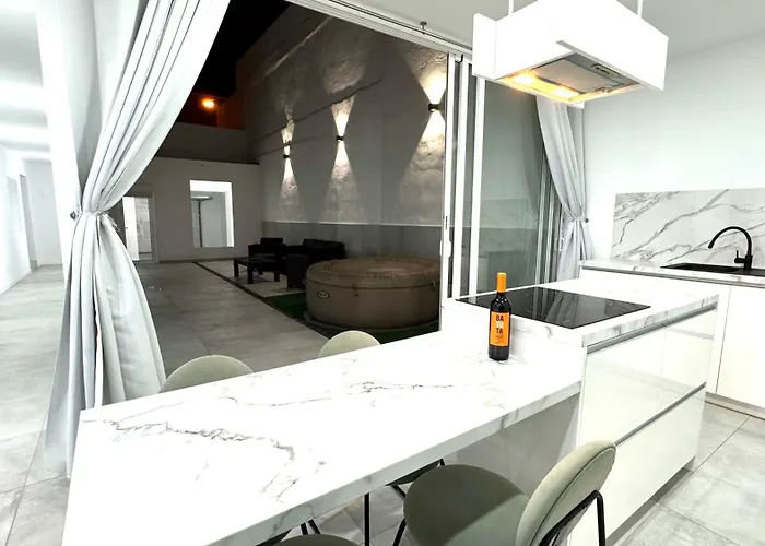 The White House Tatil Evi